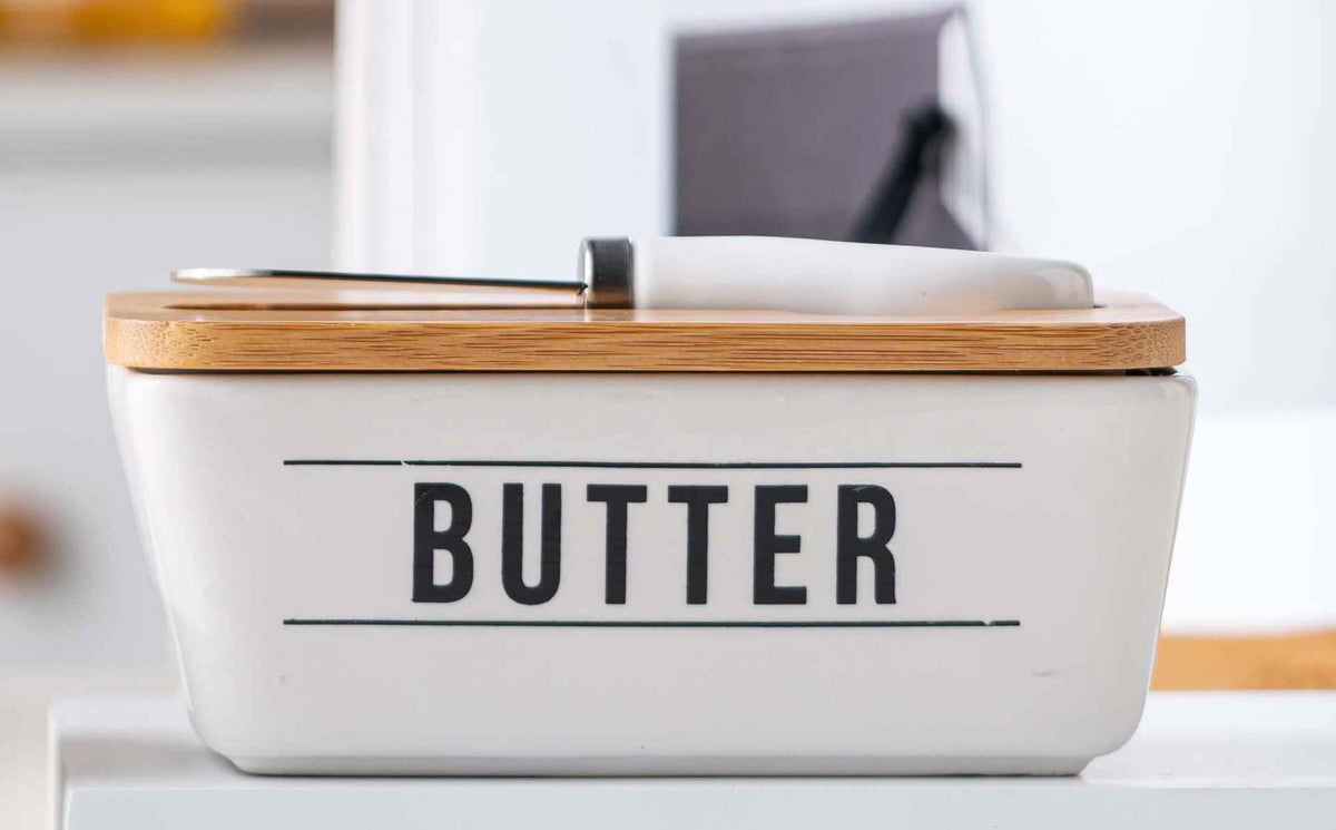 Kitchen Ceramic Butter Box With Stainless Steel Scraper